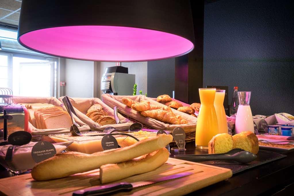 Campanile Creteil Centre Hotel Restaurant photo
